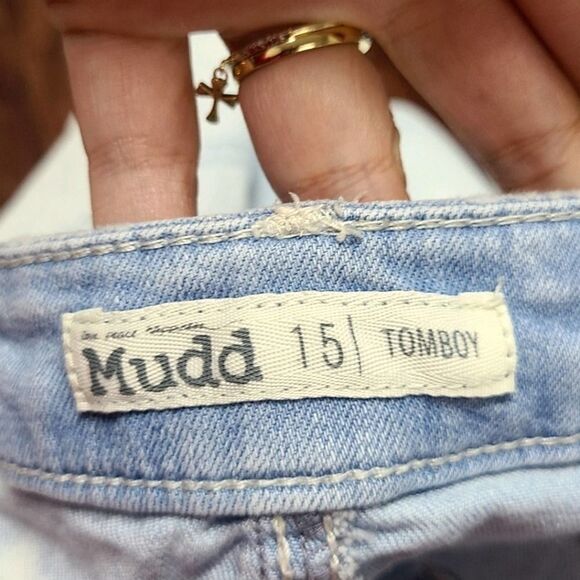 Mudd Tomboy CroppedĀ FloralāDistressedāJeansāSizeā15 - Picture 4 of 9